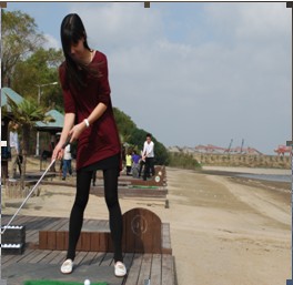 瞧，還有美女選手